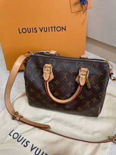 Louis Vuitton S LOCK BELT POUCH 🍍 price drop, Luxury, Bags & Wallets on  Carousell