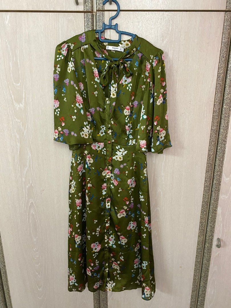 Mango Green Floral Dress, Women's Fashion, Dresses & Sets, Dresses on Carousell Mango Green Floral Dress, Women's Fashion, Dresses & Sets, Dresses on Carousell