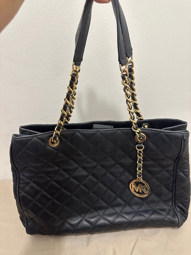 Michael kors quilted bag with chain sales