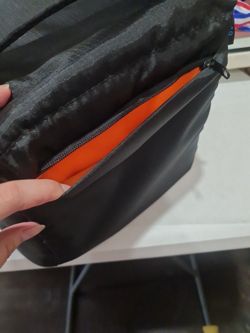 Multi pocket adjustable camera bag (Category: Camera Bags & Carriers) located in Quezon City. Submitted by cavemandraws (Listing ID 1227220180, Image 3). Description: camera bag 10x8x6 ✨️ never used✨️ best condition velcro insides for easier adjustments fits dslr + lenses mirrorless cameras other cameras and gadgets waterproof easy to carry w handle option to put straps.