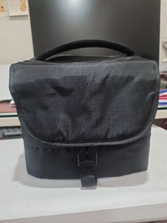 Multi pocket adjustable camera bag