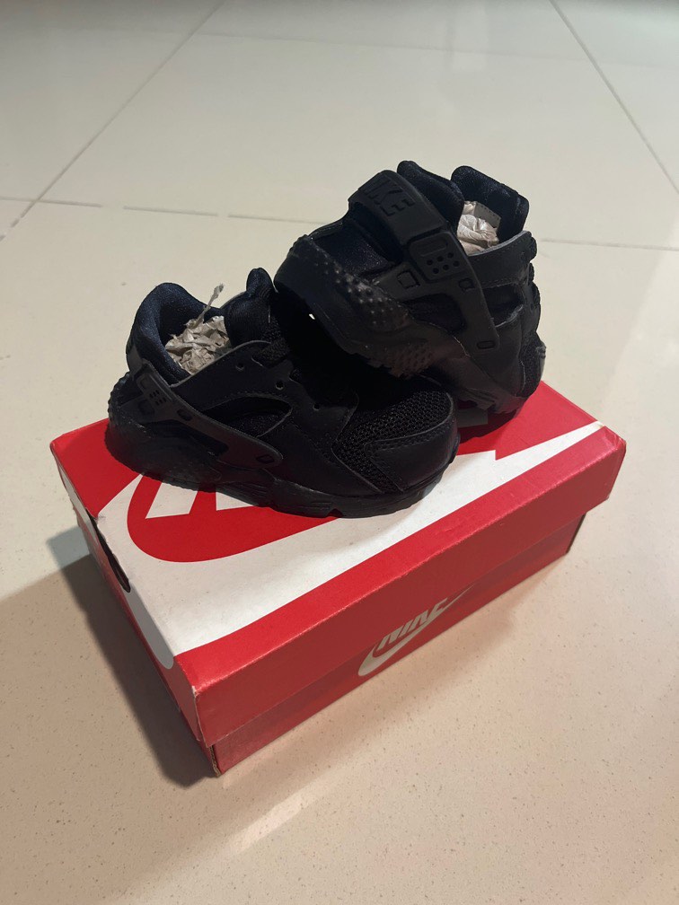 Boys nike hurraches outlet