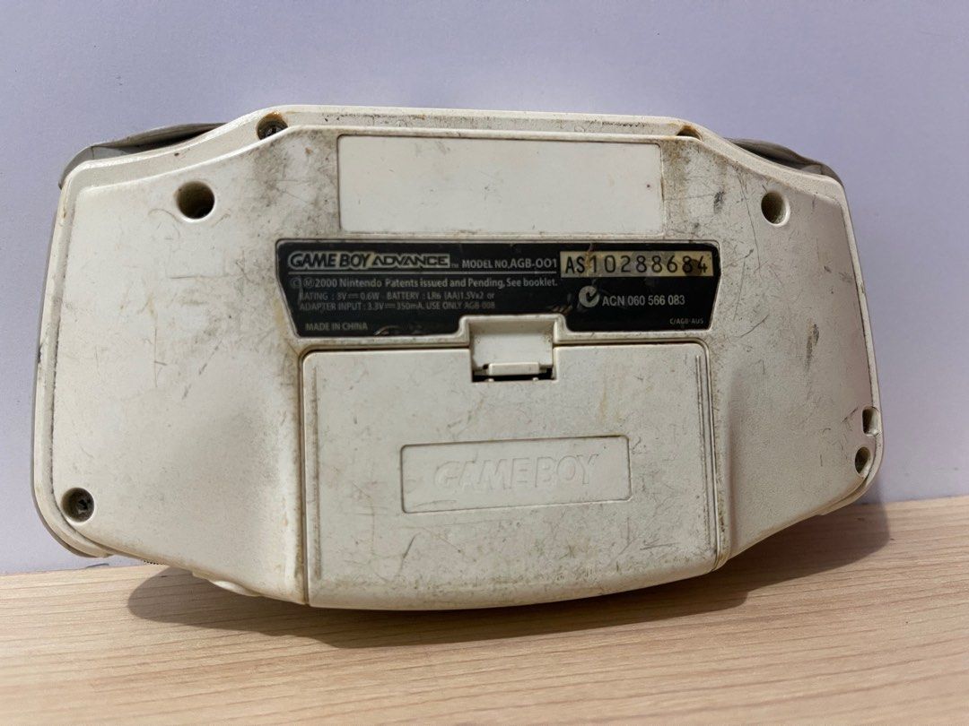 Nintendo Game Boy Advanced Cream White Untested (Category: Nintendo) located in Taguig. Submitted by johnhb (Listing ID 1227074424, Image 3). Description: UNTESTED WYSIWYG MOP: GCash MOD: Lalamove from BGC.