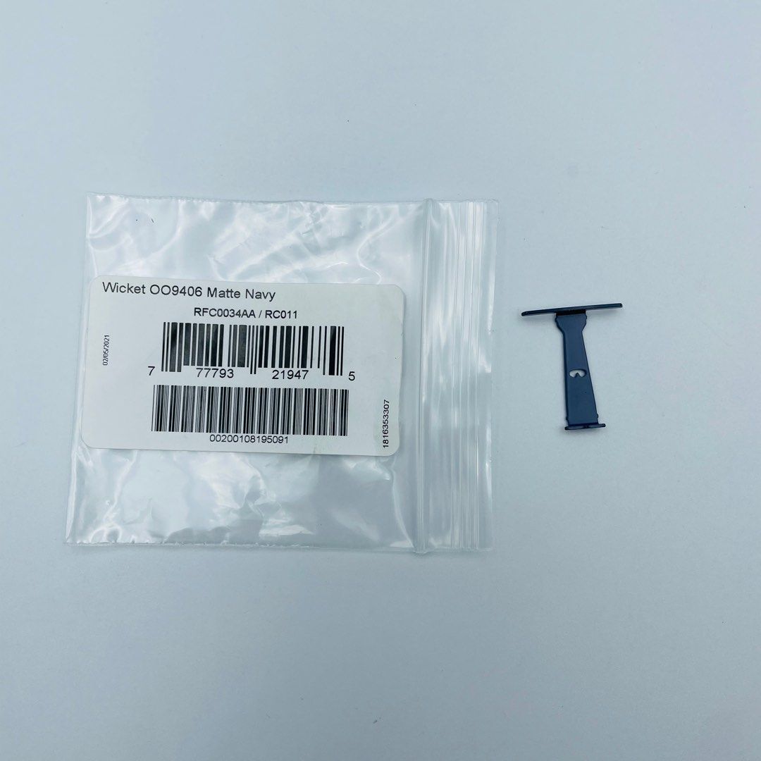 Oakley Sutro Replacement Wicket, Men's Fashion, Watches & Accessories