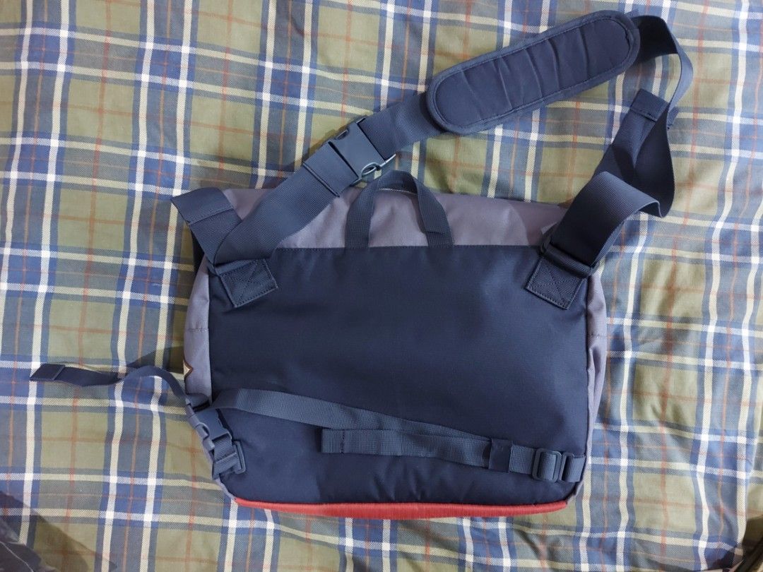 Original Blue Quicksilver laptop messenger bag, Men's Fashion, Bags