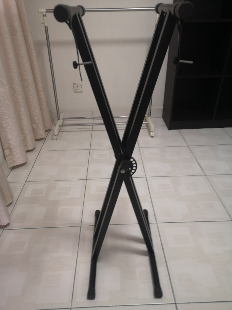 Piano stand, Hobbies & Toys, Music & Media, Music Accessories on Carousell