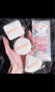 (Category: ) located in . Submitted by buysellcloset (Listing ID 1225375031, Image 1). Description: .