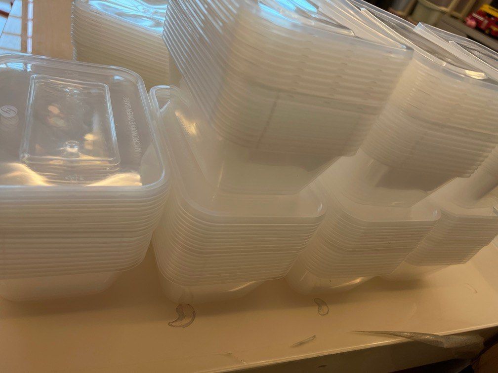 Plastic containers Volume 750ml, Furniture & Home Living, Kitchenware