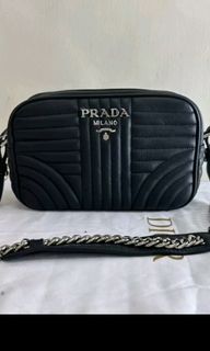 PRADA斜背包(正品)