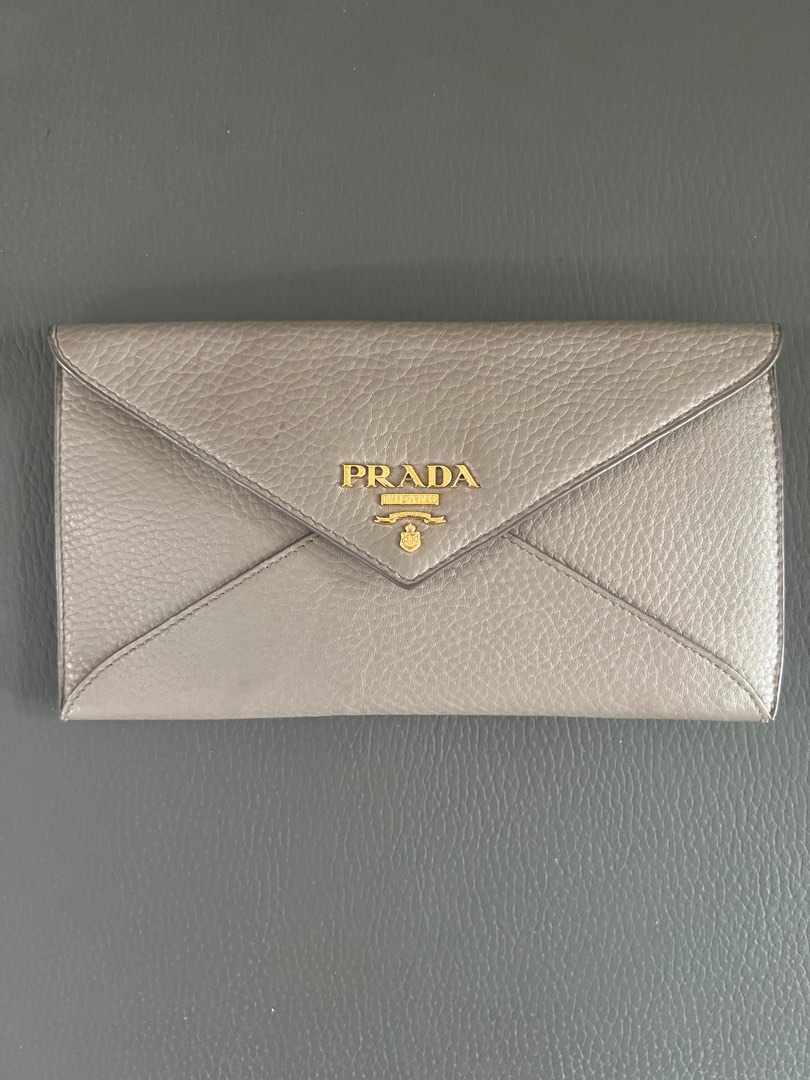 Prada envelope shop