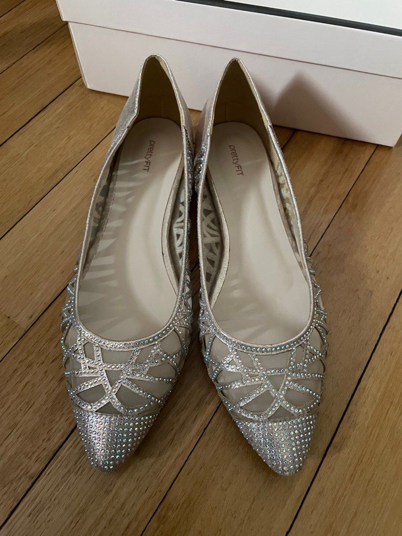 Champagne flats sales