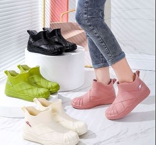 Rain boots sale womens clearance