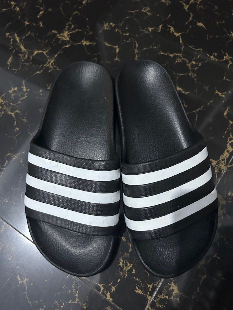 Sandal Adidas Original, Fesyen Wanita, Sepatu di Carousell