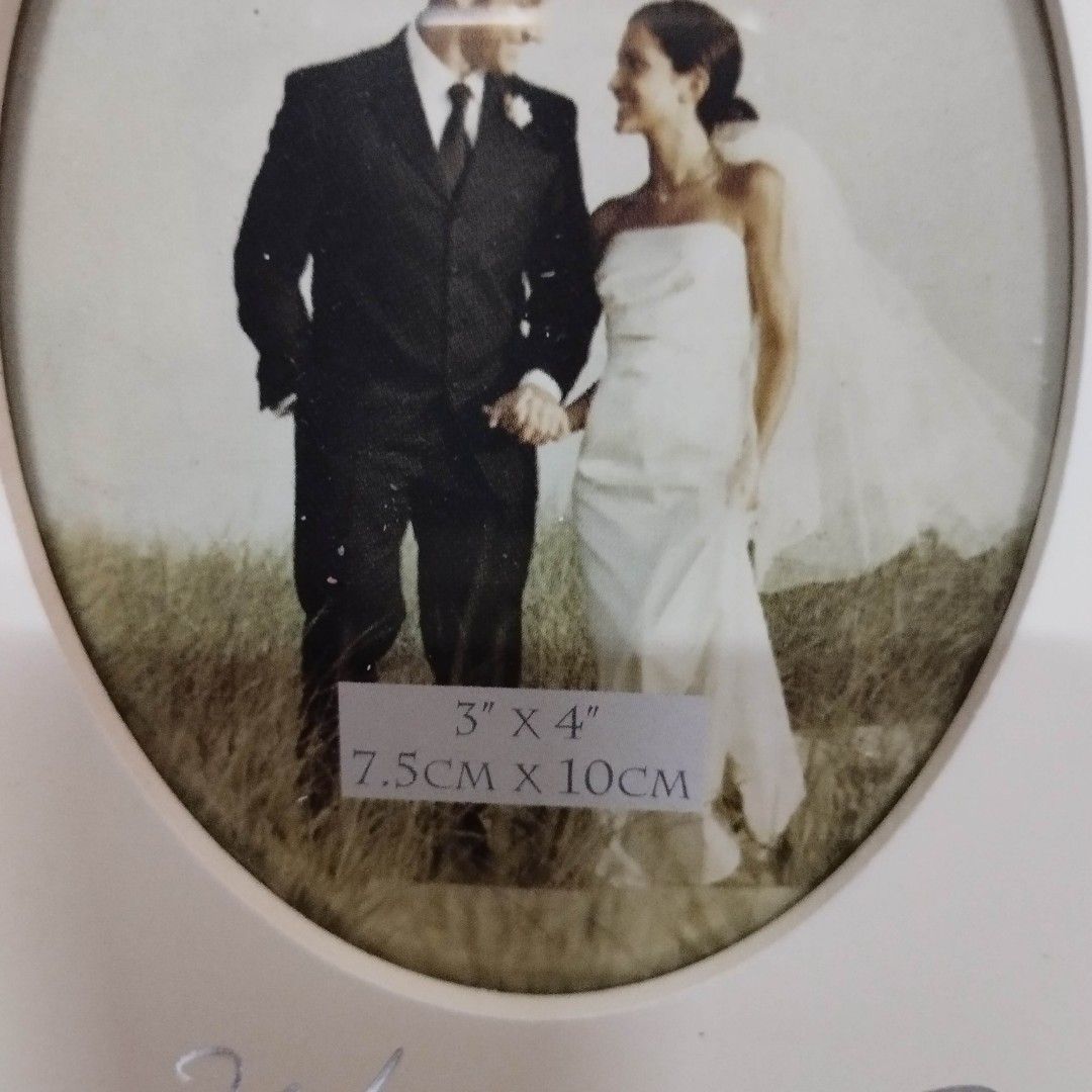 Silver Anniversary Frame (Category: Frames & Pictures) located in Caloocan City. Submitted by chonadura91470 (Listing ID 1227247070, Image 2). Description: silver Anniversary Frame from UK container no flaws perfect gift.