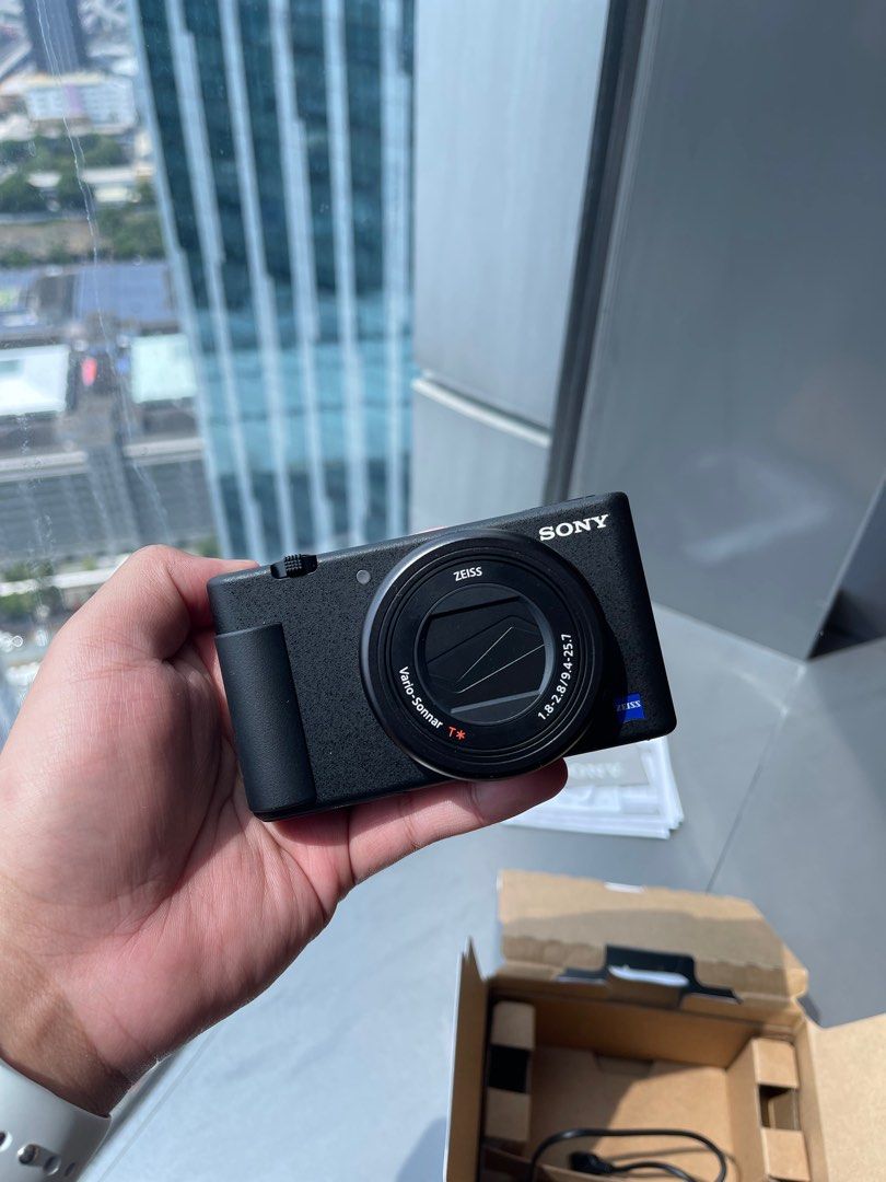 Sony ZV1 Digital Camera, Photography, Cameras on Carousell