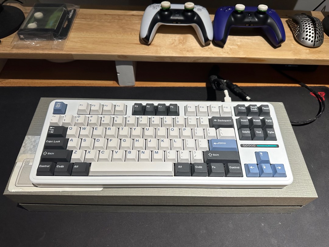 Space 80 Apollo Graystudio Keyboard, Computers & Tech, Parts