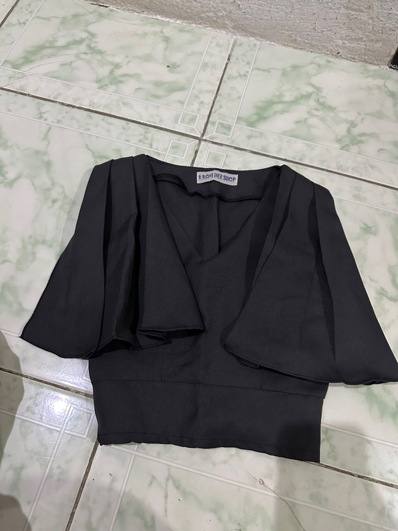Structural Texture Cropped Top