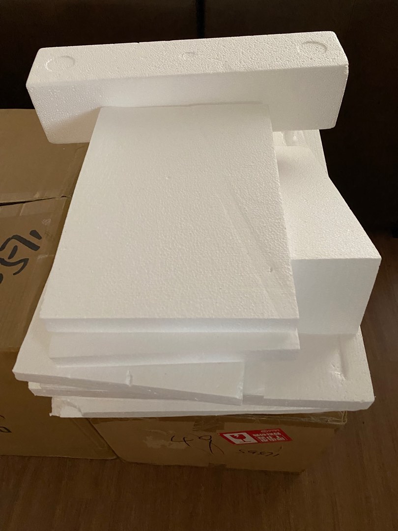 Styrofoam pieces, Hobbies & Toys, Stationery & Craft, Craft Supplies