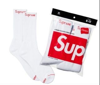 Supreme x hanes crew socks