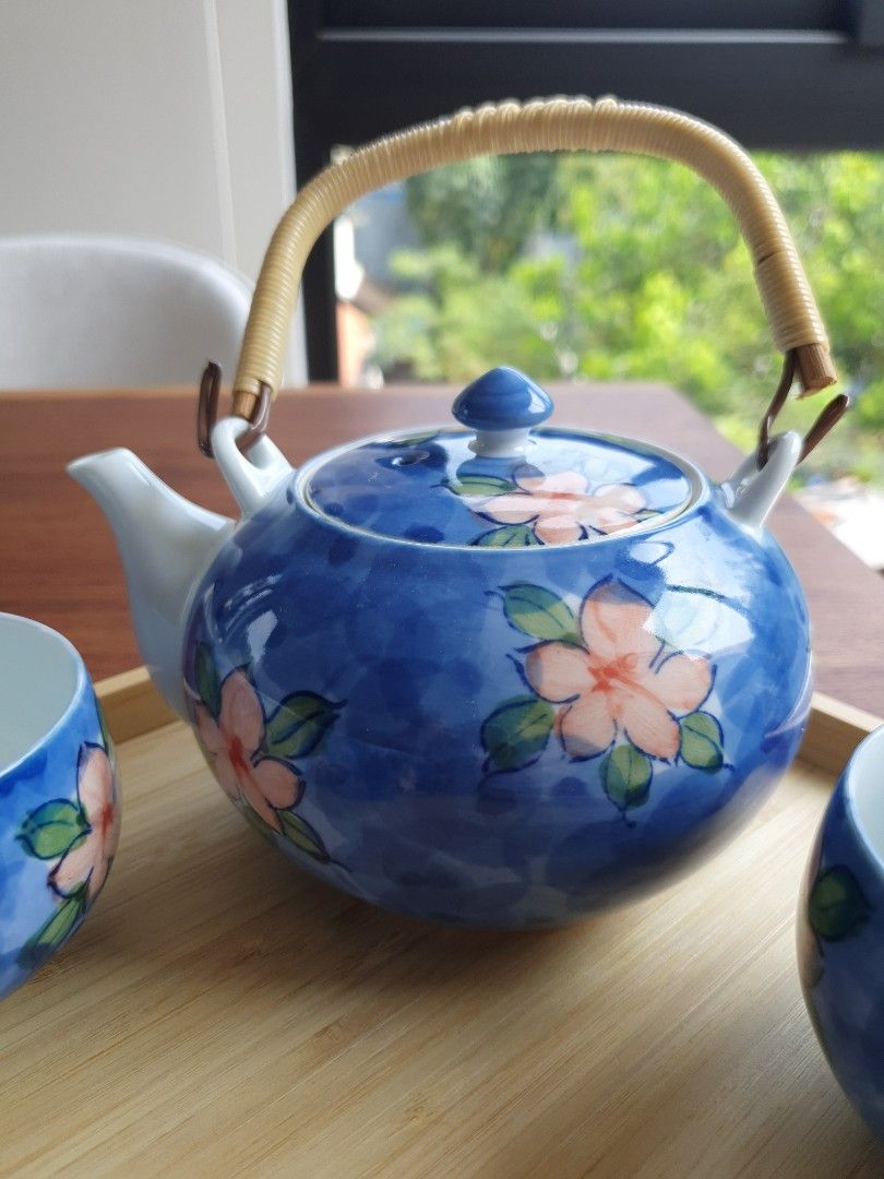 Teapot And Teacup Set Furniture Home Living Kitchenware Tableware teapot-and-teacup-set-furniture-home-living-kitchenware-tableware
