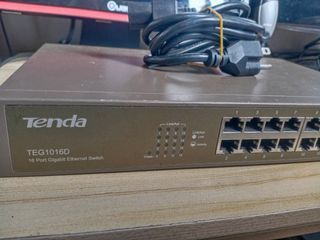 Tenda 16 port switch