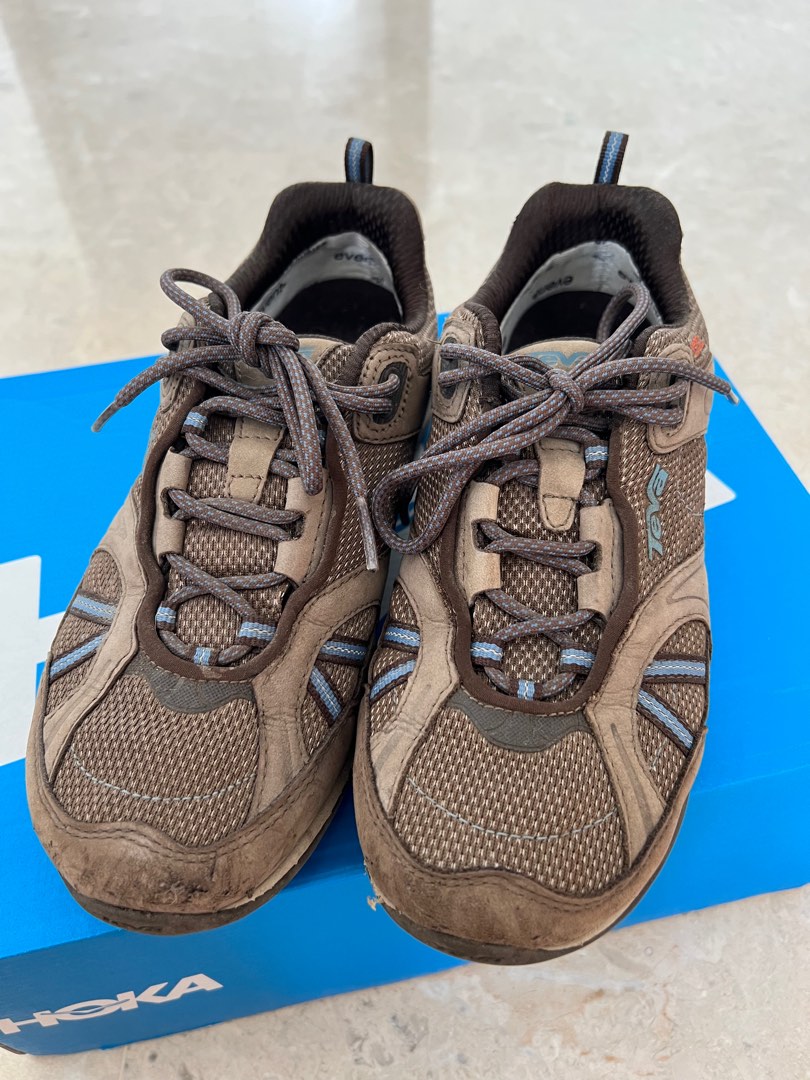 Teva women's waterproof hotsell shoes