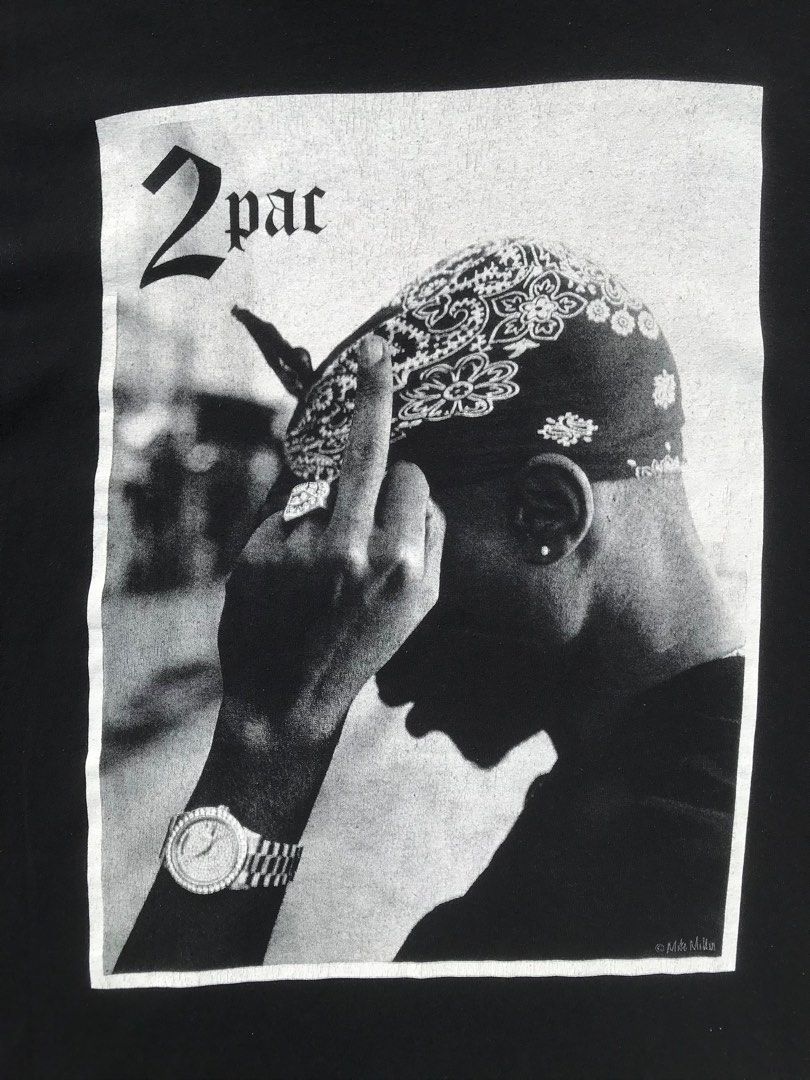2pac middle clearance finger t shirt