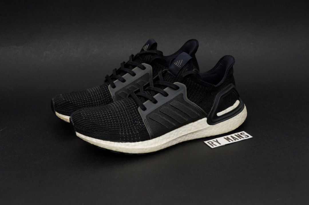 Triple black deals ultra boost 2019