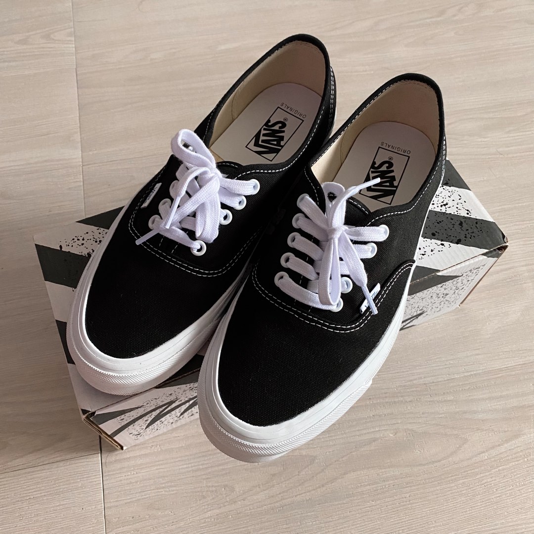 Vans store vault originals