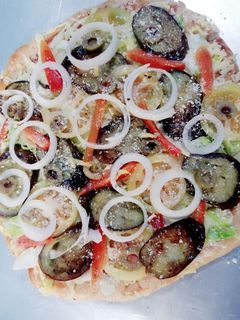 Veggie Parmesan pizza