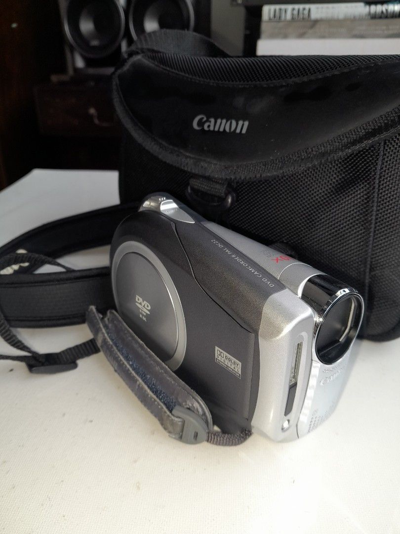 Vintage Canon DC22 Video Camera Full Set, Photography, Video Cameras on