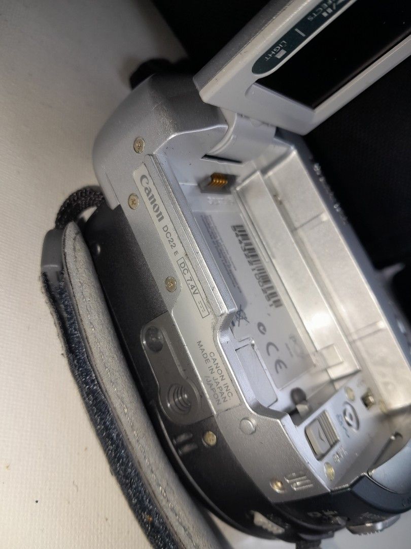 Vintage Canon DC22 Video Camera Full Set, Photography, Video Cameras on