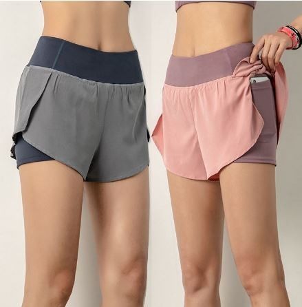 Sports shorts with inner tights clearance