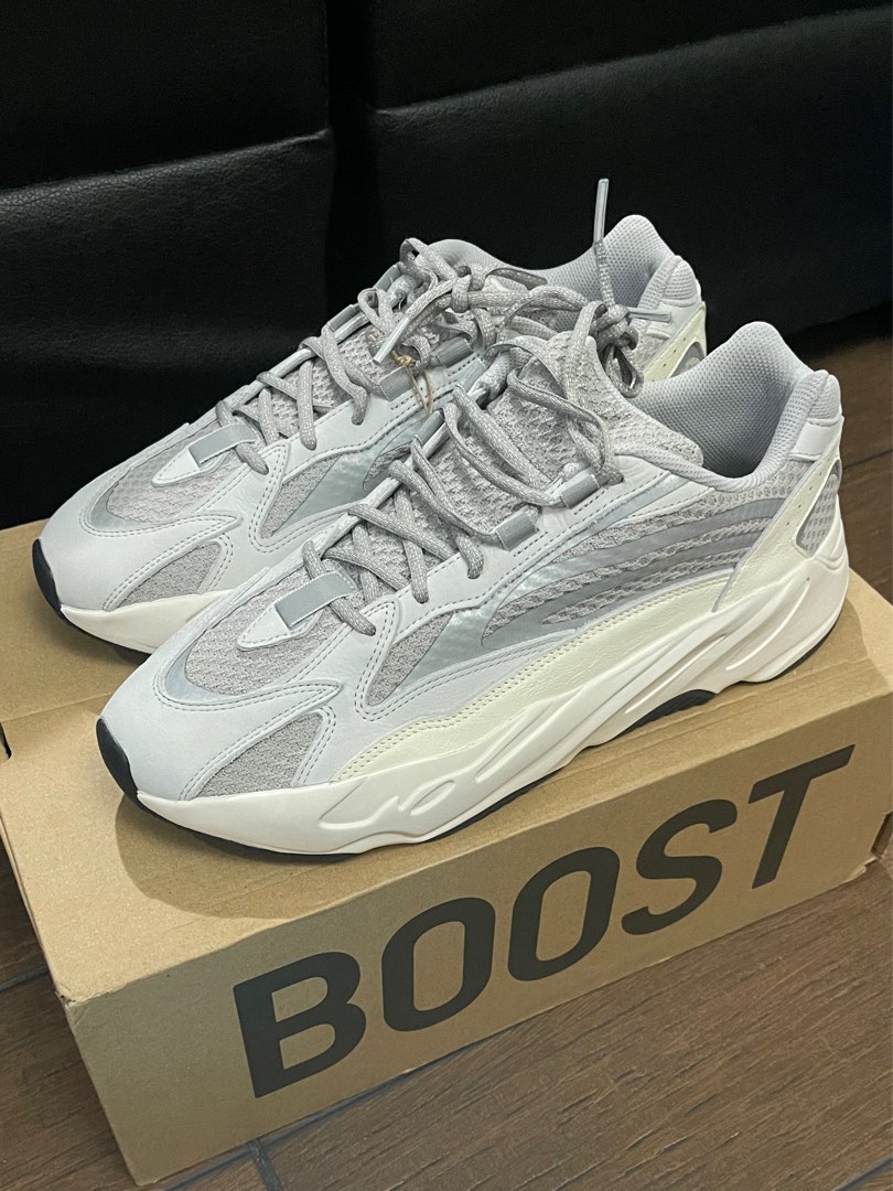 yeezy 700 static black