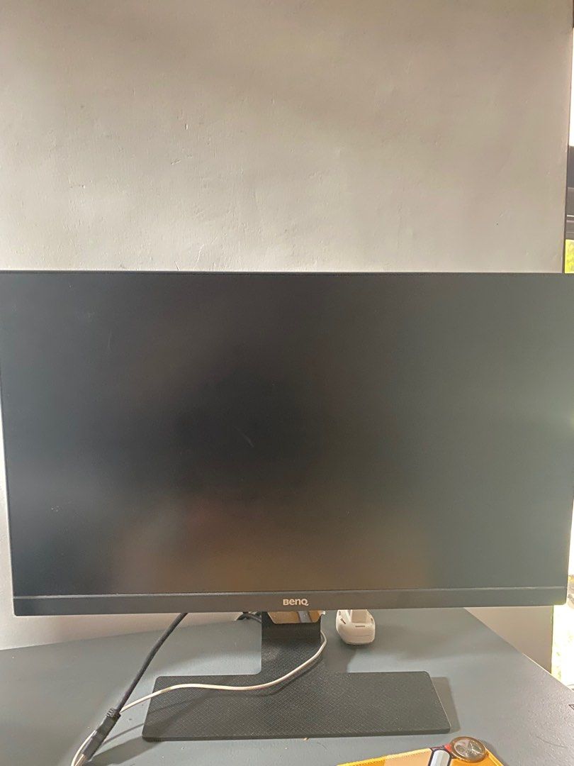 24” Benq GW2480 (Category: Monitor Screens) located in Munoz. Submitted by z.and.d_collections (Listing ID 1227373179, Image 1). Description: Bought sa orange app Without box. Cop(LBC) + sf Nego.