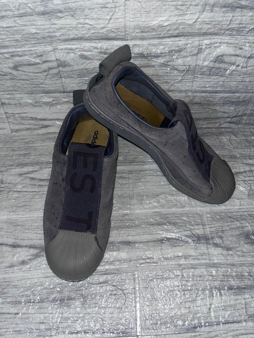 Superstar slip shop on grey
