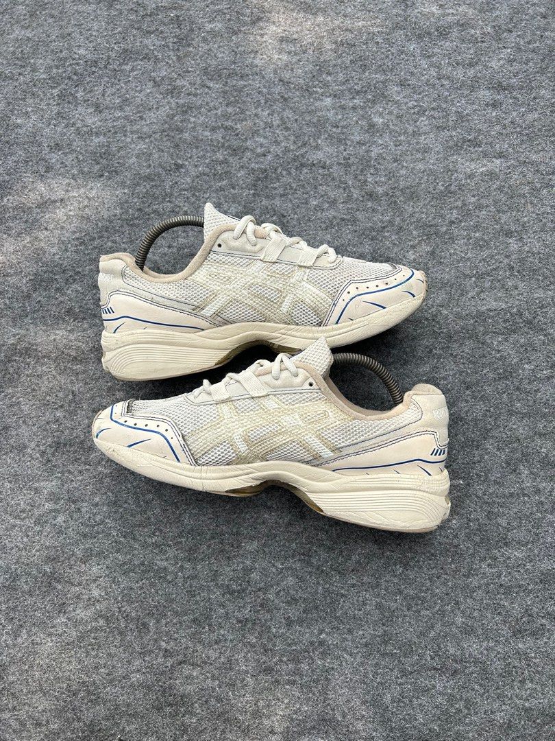 asics x above the clouds