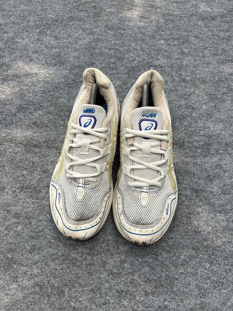 asics x above the clouds