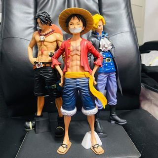 One piece ASL Grandista set of 3 condition: loose as is  (Issue: No alt head luffy)  No to break set 🙏🏻 for only 2800 ‼️