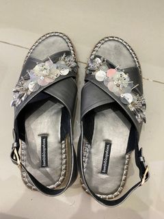 (Kategori: ) berada di . Dikirim oleh _gloo_ (ID iklan 1227410699, Gambar 1). Deskripsi: .