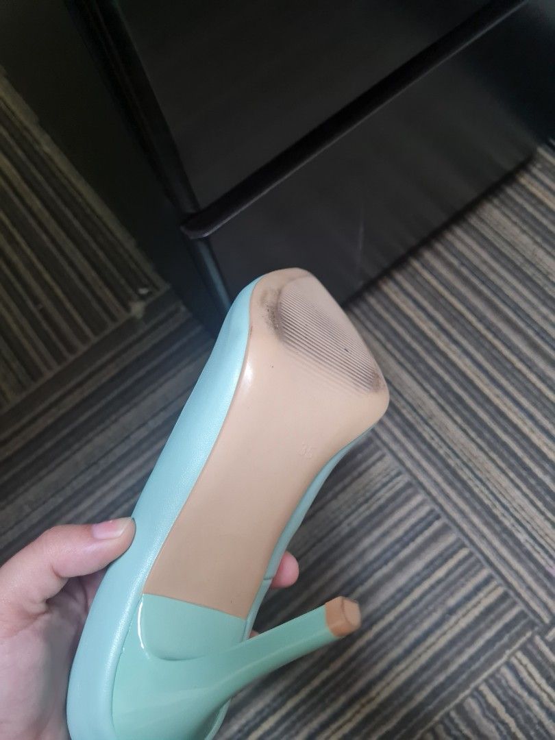 Betsy Sea Foam Green Pumps (Category: Heels) located in Bacoor. Submitted by shoppingqueenkaia (Listing ID 1227256675, Image 3). Description: Betsy Zoella Stiletto Pump Heels Used this one a total of two times, one for a photoshoot. RFS: It's a little snug on my feet. Pretty color, original. I would've loved to keep it. Size: 6.5 Bought from Zalora. Original price is 1.7k..