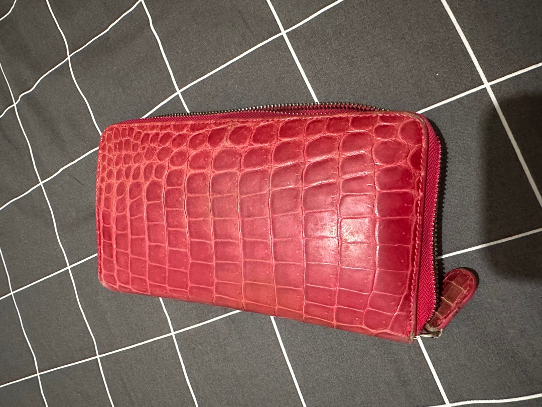 Big wallet on Carousell