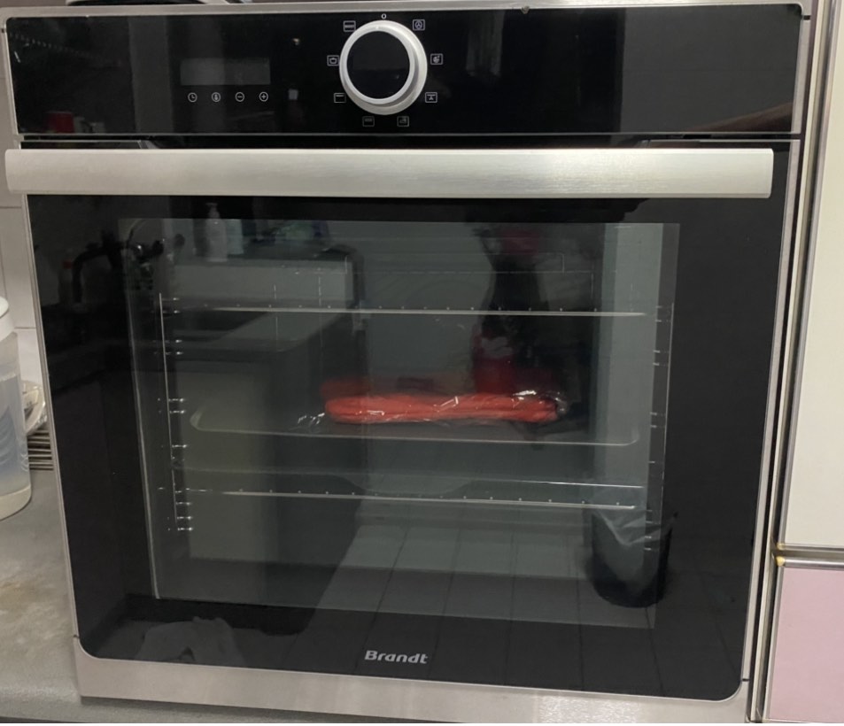 Brandt BuiltIn Oven (Brand New), TV & Home Appliances, Kitchen