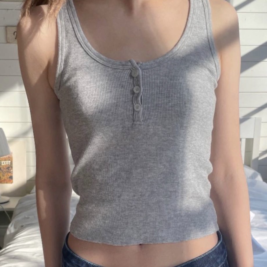 brandy melville sheena tank top grey authentic instock, Women's Fashion,  Tops, Other Tops on Carousell