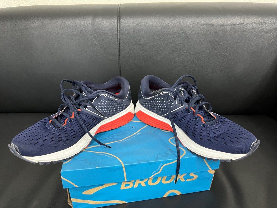 Brooks Ravenna 9 Men s Fashion Footwear Sneakers on Carousell