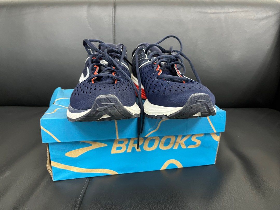 Brooks ravenna on sale 5 size 9
