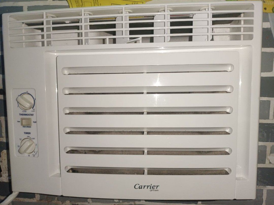 Carrier (Category: Air Conditioning and Heating) located in Las Pinas. Submitted by odatuharon (Listing ID 1227287125, Image 3). Description: Used Like new, handled with care 10.6 Energy Efficiency Ration ✅️ Reason for selling badly need Cash.