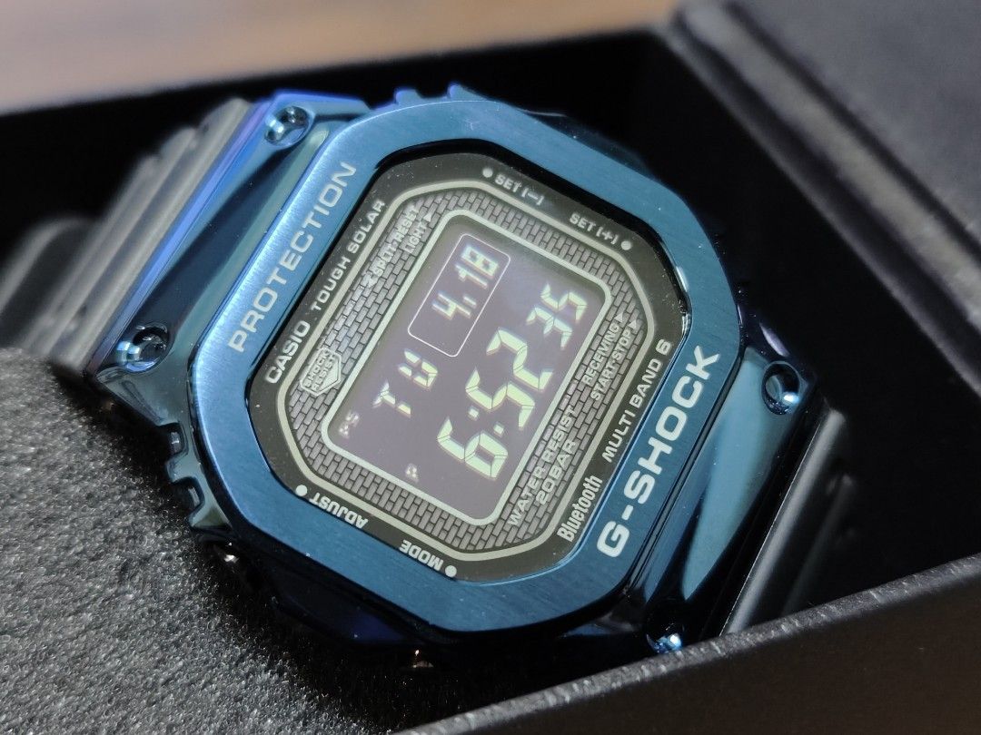 Casio G-Shock GMW-B5000G-2JF 藍色金屬, 名牌, 手錶- Carousell