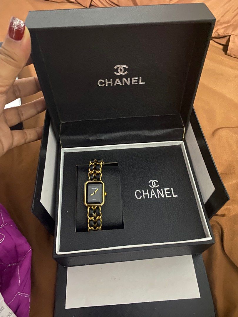 chanel (Category: Women's Watches) located in Sual. Submitted by Twinkle (Listing ID 1224141193, Image 3). Description: bought in japan with box.swiss watch..