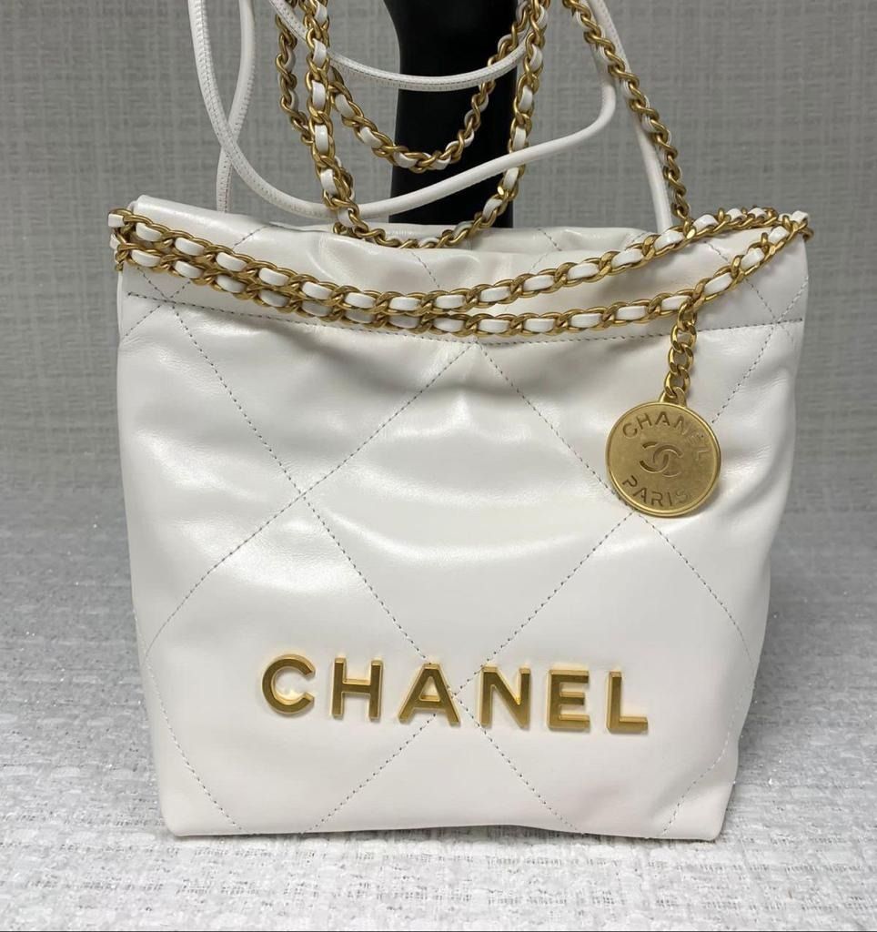 Chanel 23S 22 Mini Bag White GHW